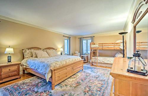 Family Winter Retreat with Hot Tub 14 Mi to Slopes! - Foto 16