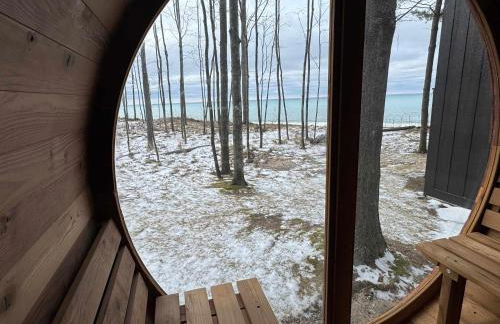 TreeTops of Lake Michigan Beach Front and Spa Family Home - Foto 9