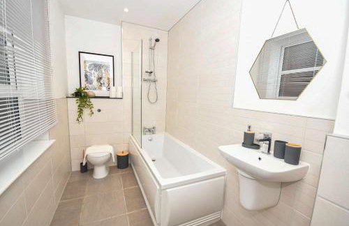 Modern 2 Bedroom Apartment in Central Wigan - Foto 5