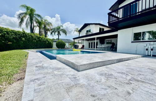 Clearwater Beach Waterfront Modern Villa 4BD 2BIG OPEN LOFT 4BT with Pool Boat Deck Sleep 15 - Foto 11