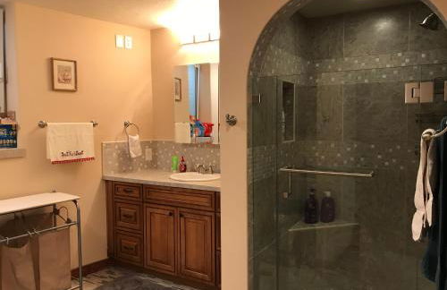 Delta Dome Home Basement Apartment - Foto 22