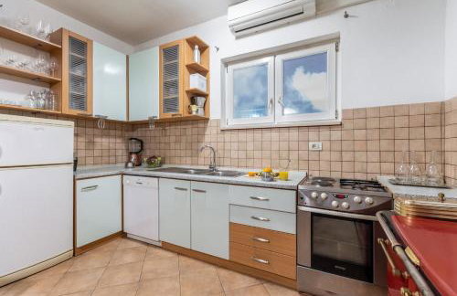 Apartment LOTA with heated pool on top location - Foto 33