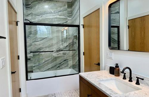 The Hollow House - Foto 26