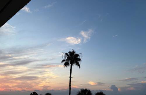 Seawall Breeze One bedroom Condo in Galveston - Photo 27