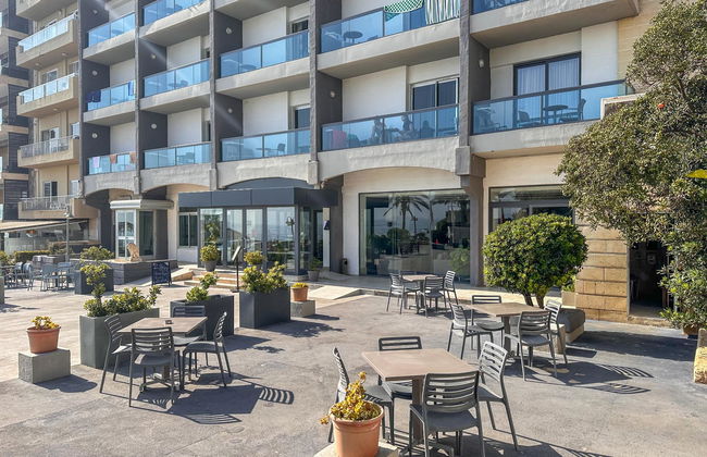 AX Sunny Coast - Photo 19