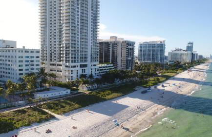 Deluxe Studios and Apartments at the Casablanca - Photo 30