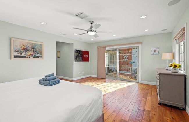 Luxury Estate With Sparkling Pool & Elegant Amenities - Foto 20