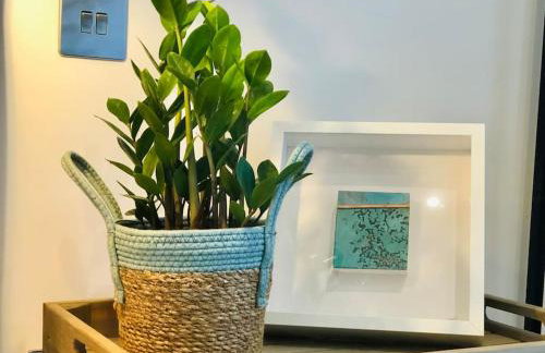 The Cuckoo's Retreat - Luxurious home with private garden & jacuzzi - Photo 35