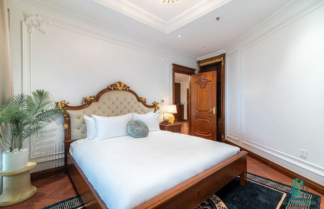 Luxe Paradise Suites Hotel - Photo 20