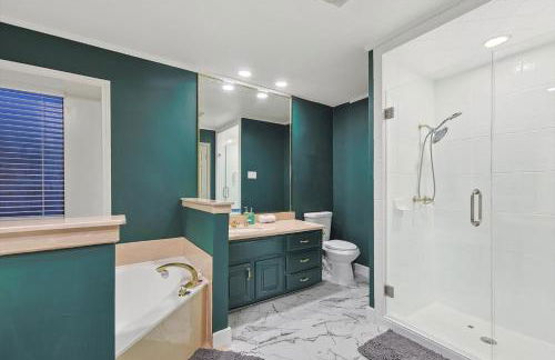 Beautiful 5BR 2BA DeSoto Holiday Home with Pool - Foto 17