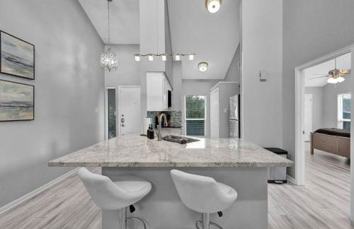 April Point Dr. N - Foto 24