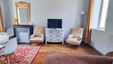 Duplex Quartier Historique Forteresse des Ducs de BOURBON - Foto 4