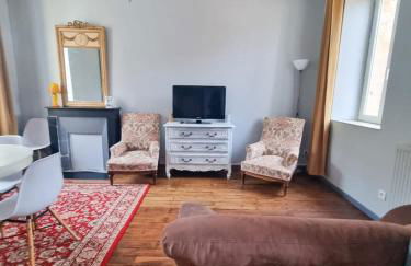 Duplex Quartier Historique Forteresse des Ducs de BOURBON - Foto 4