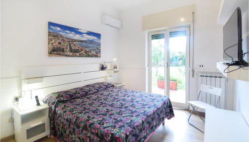 2 Bedroom Cozy Apartment In Napoli - Foto 3