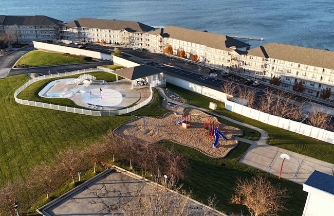 Panoramic Sunset Escape Waterfront Condo for 7! - Photo 23