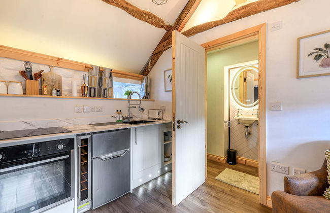 Host Stay The Hideaway - Photo 3