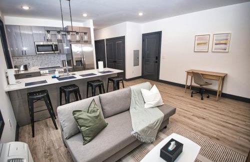 Luxurious and Spacious Apt with Parking 20 min to NYC - Foto 1