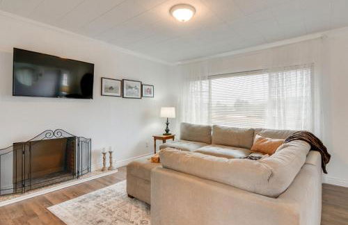 Cozy Mtn-View Retreat with Yard Near Hiking and Golf! - Foto 5