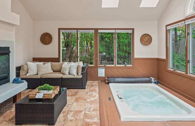 The Boulder Inn by Avantstay Indoor Hot Tub Game Room Outdoor Fire Pit - Foto 1