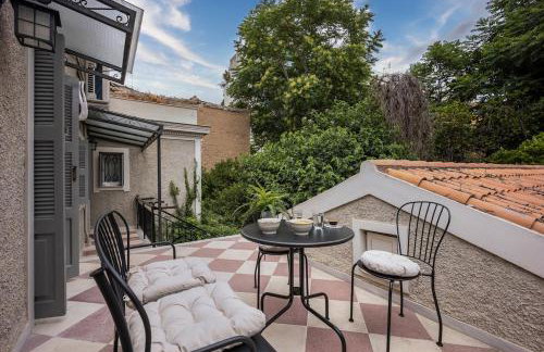 A Majestic Oasis in Keramikos, the Heart of Athens - Foto 54