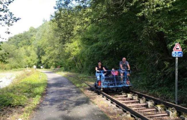 Enticing Holiday Home in Viroinval near Forest - Foto 34