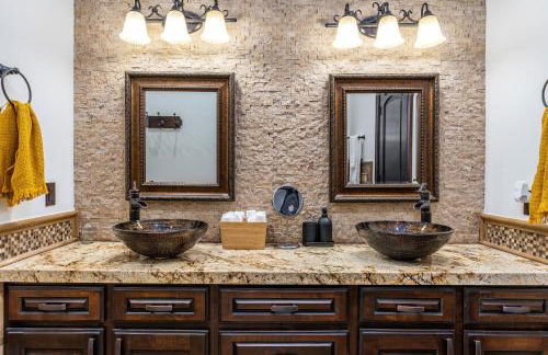 Olympus Luxury - Prime Location - HotTub, Theater and More - Foto 74