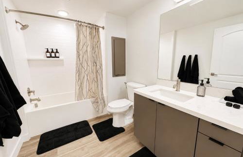 Stunning Haven with Pool Gym Parking Close to Disneyland - Foto 48