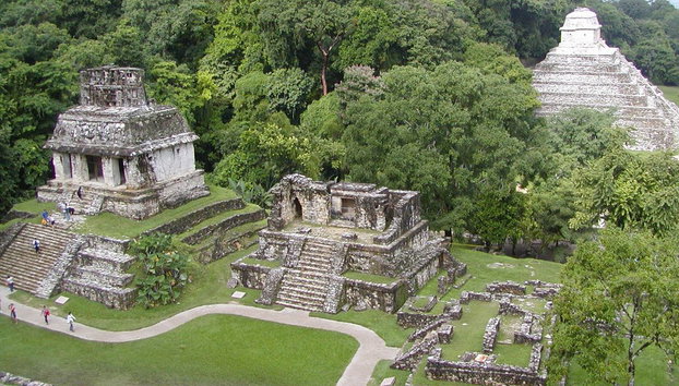 Palenque Archaeological zone - Photo 4