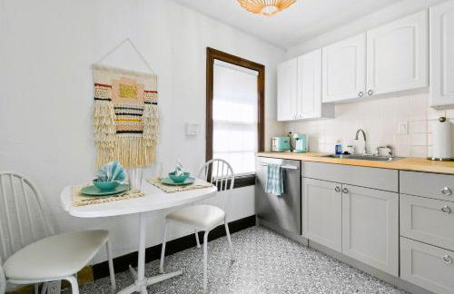 1926 Mediterranean Home with Heated Pool Sleeps 12 - Foto 43