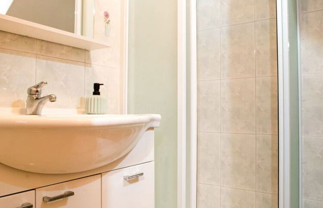 Adorable Holiday Home With Pool and Terrace - Foto 21