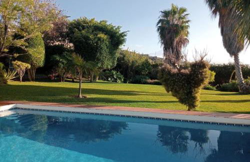 Villa Carioca - with private pool, marvelous garden and amazing ocean view - Foto 1