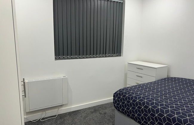 Luton Excellent 1 bed Apartment With Living Room - Photo 8