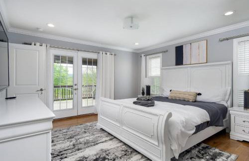 Hot Tub, Views & Game Room - 20 min to Downtown Asheville! - Foto 8