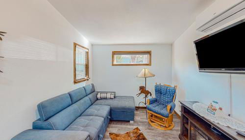 1BR Dog-Friendly Lakefront Cabin with Canoes - Foto 5