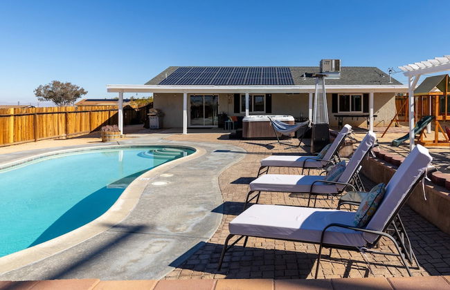 Desert Oasis Cozy Comfort Meets Outdoor Luxury - Foto 46