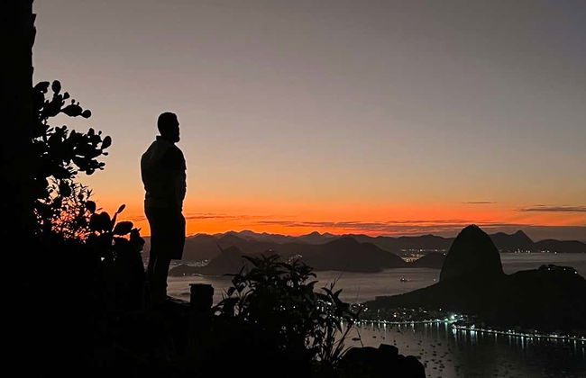 Amanecer en el mirador de Dona Marta + Cristo Redentor - Foto 1