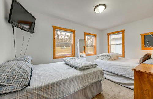 Montello Cabin on Buffalo Lake with Dock and Fire Pit! - Foto 19