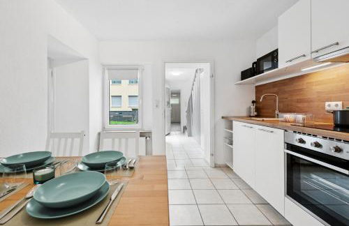 Ferienhaus für Mensch & Hund mit großer Terrasse - Foto 1