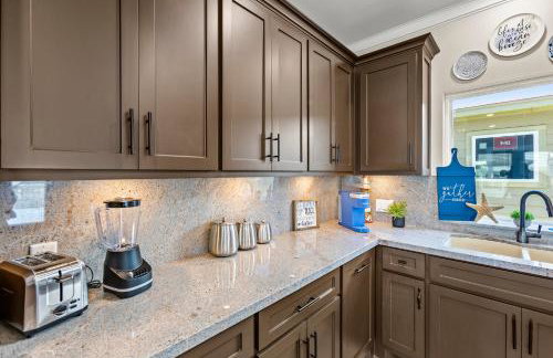 Caza Azul Luxury 4BR Getaway, Gated Community, Canal Views & Lift - Foto 18