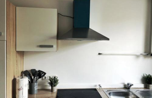 HolidayHome Aparments I Spaceous Room in BER-Reinickendorf, 1 Min. to Metro Station - Foto 12