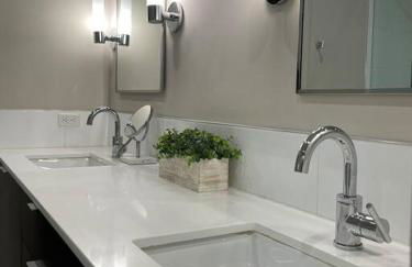 Lux Atlanta Home with Arcade room - Foto 22