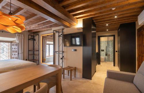 Calm Suites Babole - Foto 40