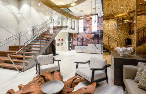 Luxury by the Beach with Pool, Gym, Game Room - Photo 28