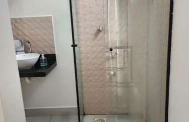 Flat 01 - Zona Sul Prox UMC, Shopping e Pátio Vinhedos - Foto 16