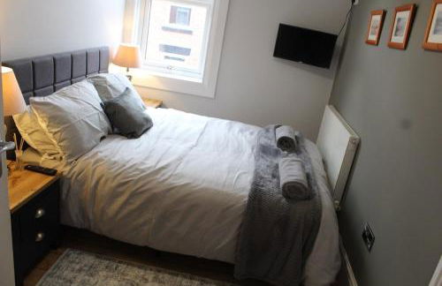 Charming 4-Bed in Llangollen - Photo 7