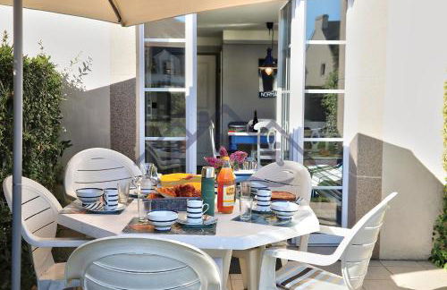 LocaLise - Maison E2 au Guilvinec - A 20m de la mer avec jardin et piscine - Tout à pied, plage, port, centre commerces, marché - Wifi inclus - Vue mer de la chambre - Animaux bienvenus - Linge de lit inclus - Foto 24