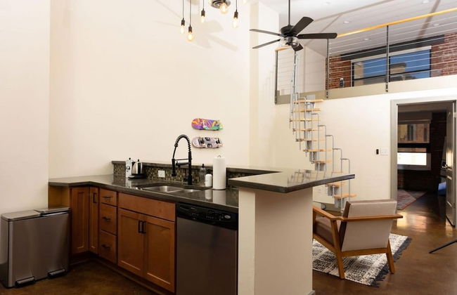 Stunning 2 BR Loft Smack in the Heart of Downtown - Foto 17