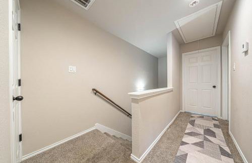 Gorgeous, Brand New 3 Bedrooms Home- Near SeaWorld & Lackland AFB - Foto 31