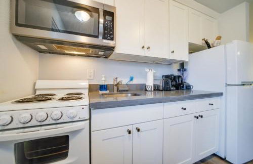 Near Light Rail, 5 Mi to Lumen Field Seattle Base - Foto 8