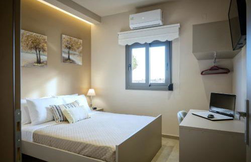 Secluded Luxury Villa w Jacuzzi & Stunning Views - Photo 23